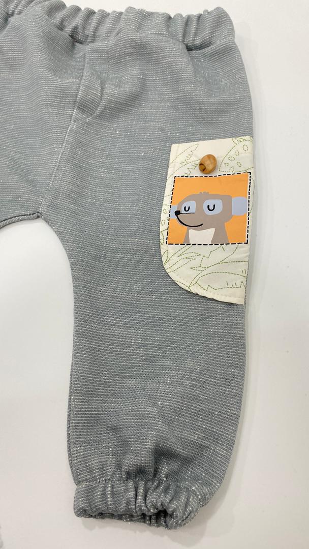 Ensemble bébé 3 pièces – Gilet matelassé à capuche, sweat safari et pantalon assorti 🐘🚙