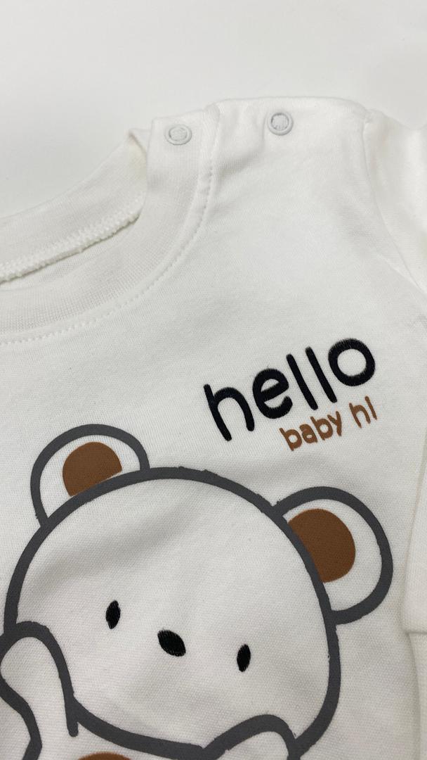 Ensemble bébé 3 pièces – Sweat-shirt à capuche “Hello” motif ourson + t-shirt et pantalon assorti 🐻💛