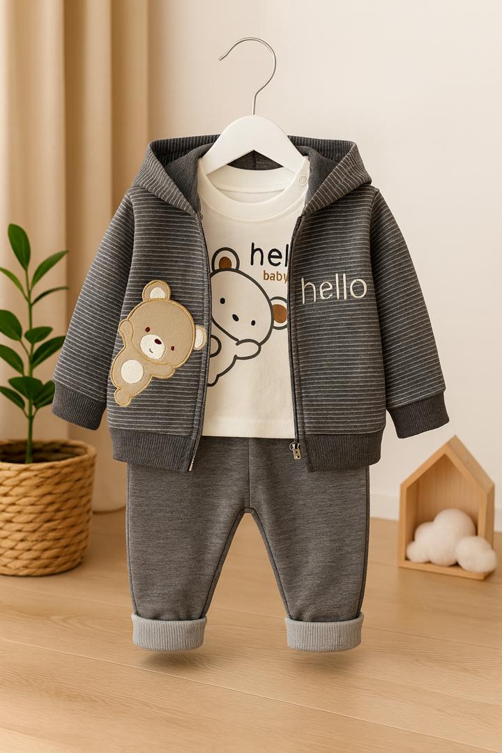 Ensemble bébé 3 pièces – Sweat-shirt à capuche “Hello” motif ourson + t-shirt et pantalon assorti 🐻💛