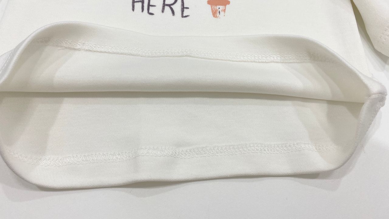 Ensemble bébé 3 pièces – Sweat-shirt à capuche fleuri + t-shirt imprimé et pantalon assorti 🌸🌈